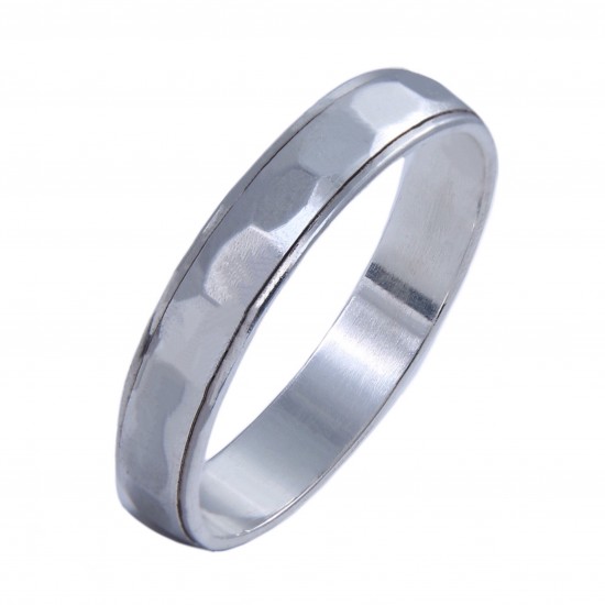 Серебряное кольцо: размер 21, вес 3.43 гр.