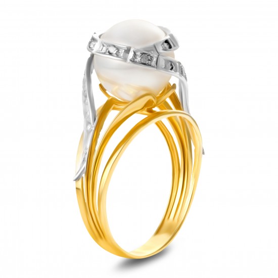 Золотое кольцо с жемчугом и бриллиантом арт. 141021.07.11