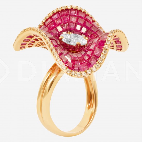 Золотое кольцо с рубинами и бриллиантами, арт. 160421.04.01